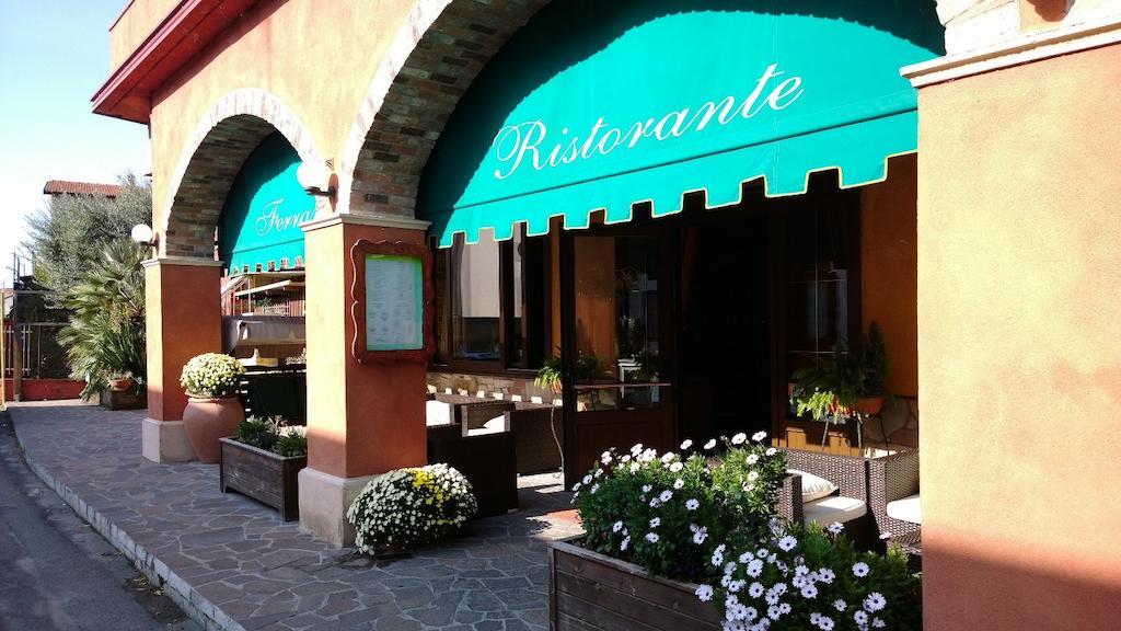 Locanda Ferrari Goro Luaran gambar