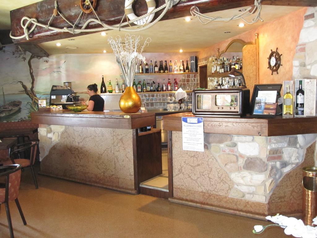 Locanda Ferrari Goro Luaran gambar